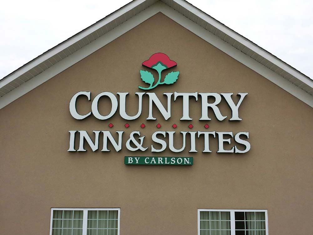 Country Inn & Suites Channel Letters Signage